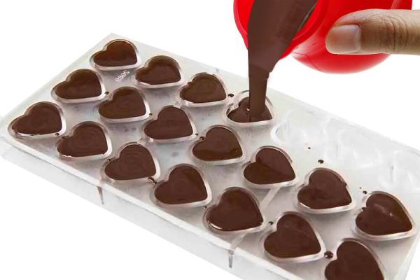 Silicone or Plastic Chocolate Moulds Silicone or Plastic Chocolate Moulds